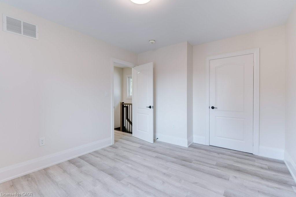 38 East 16Th Street, Hamilton, ON - Indoor Photo Showing Other Room