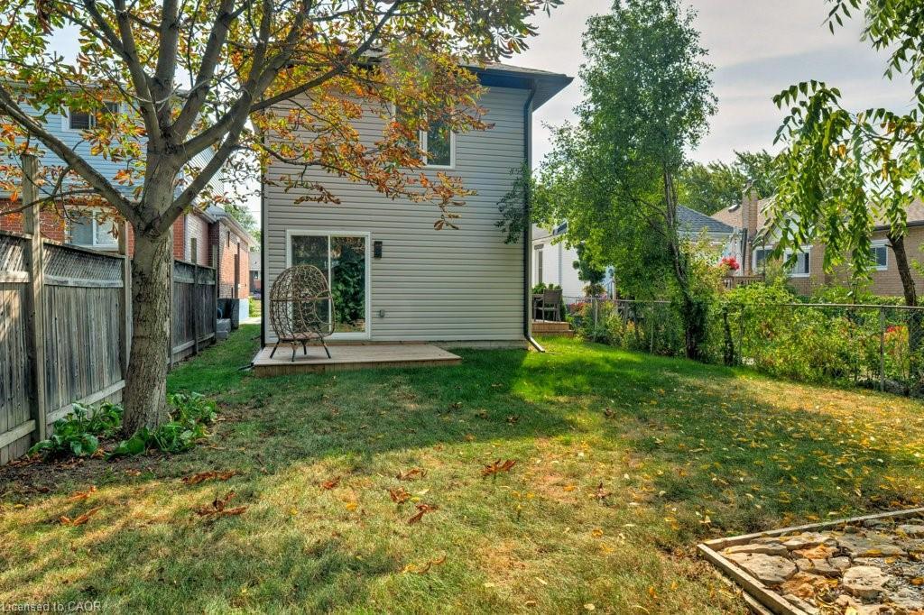 38 East 16Th Street, Hamilton, ON - Outdoor