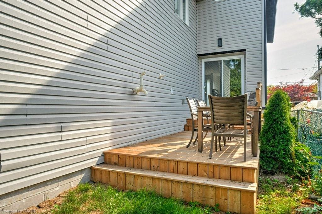 38 East 16Th Street, Hamilton, ON - Outdoor With Exterior