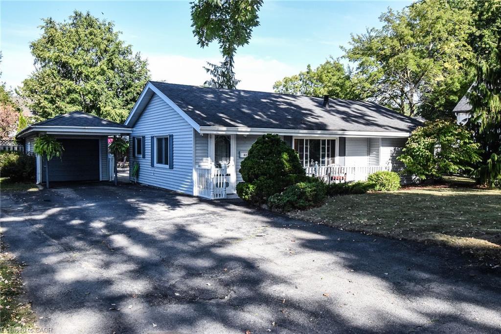 802 John Street, Dunnville, ON - Outdoor