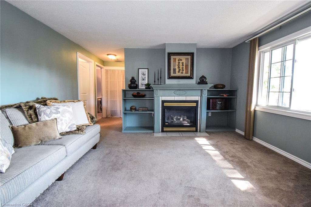 802 John Street, Dunnville, ON - Indoor Photo Showing Living Room With Fireplace