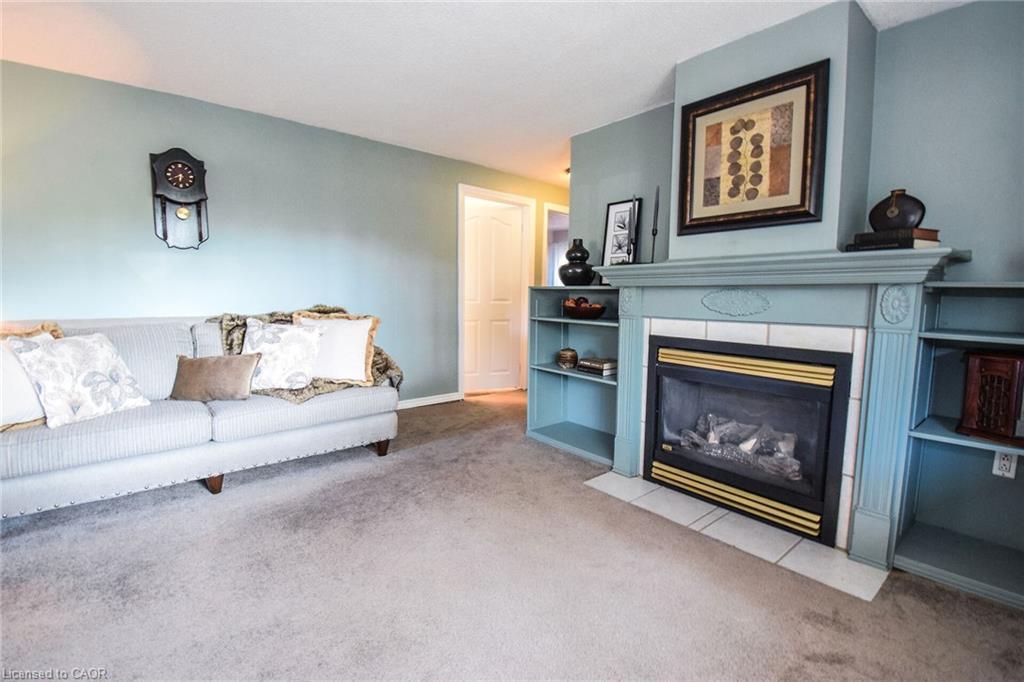 802 John Street, Dunnville, ON - Indoor Photo Showing Living Room With Fireplace
