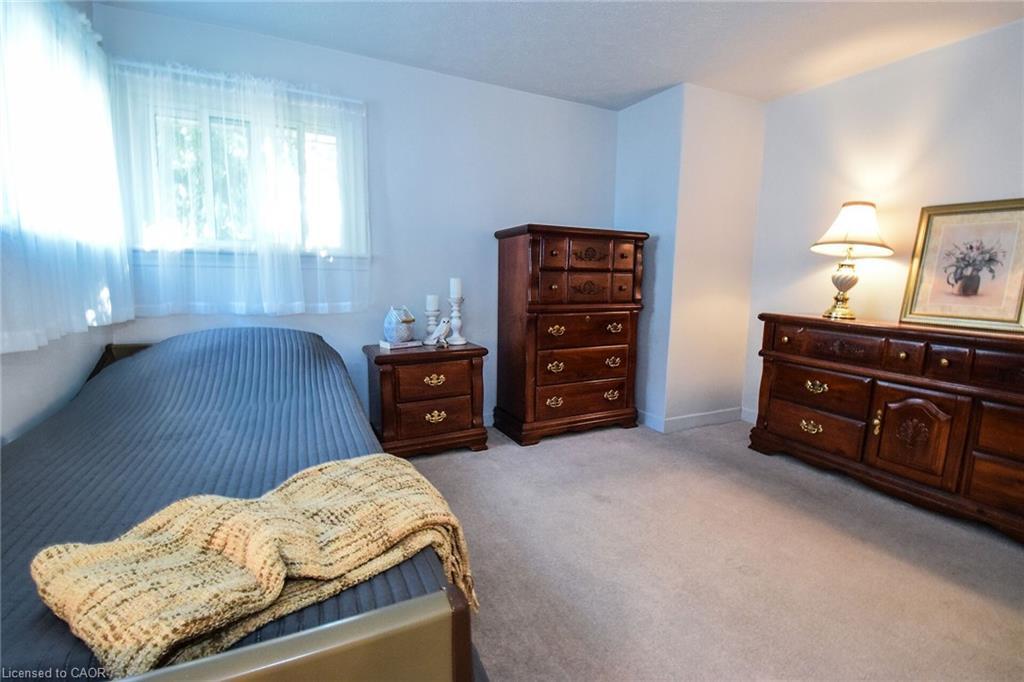 802 John Street, Dunnville, ON - Indoor Photo Showing Bedroom