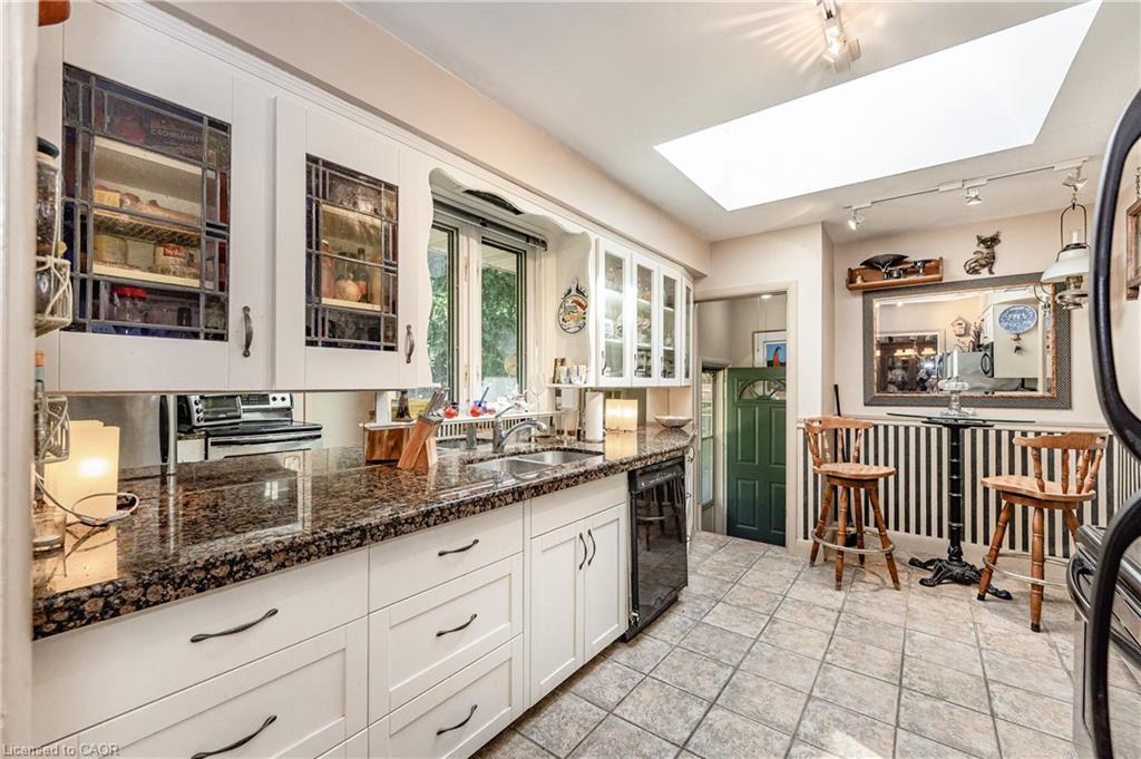 557 Stillwater Crescent, Burlington, ON - Indoor