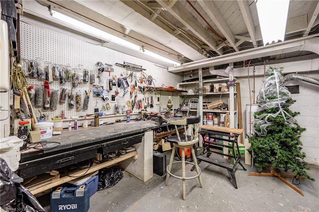 557 Stillwater Crescent, Burlington, ON - Indoor