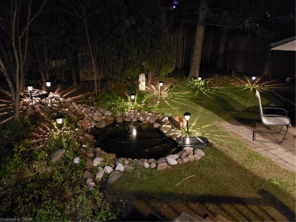 557 Stillwater Crescent, Burlington, ON - Outdoor