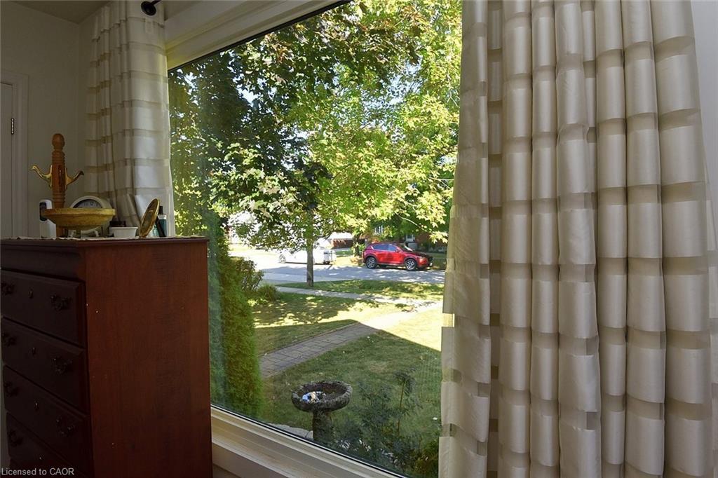 26 Heywood Avenue, St. Catharines, ON - Indoor