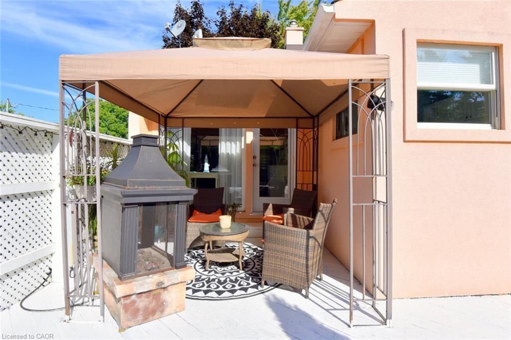 26 Heywood Avenue, St. Catharines, ON - Outdoor With Deck Patio Veranda With Exterior