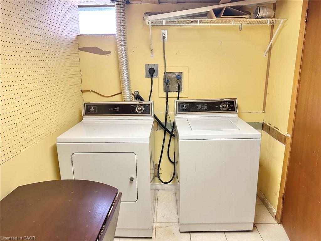 8 Howard Street, Simcoe, ON - Indoor Photo Showing Laundry Room