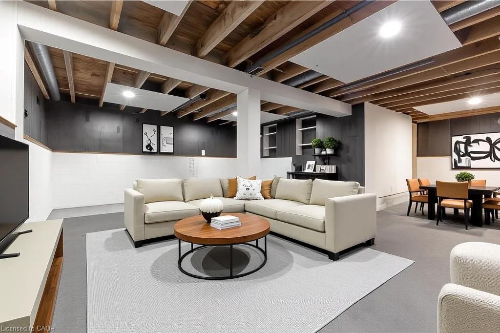 109 Carroll Street, Ingersoll, ON - Indoor Photo Showing Basement