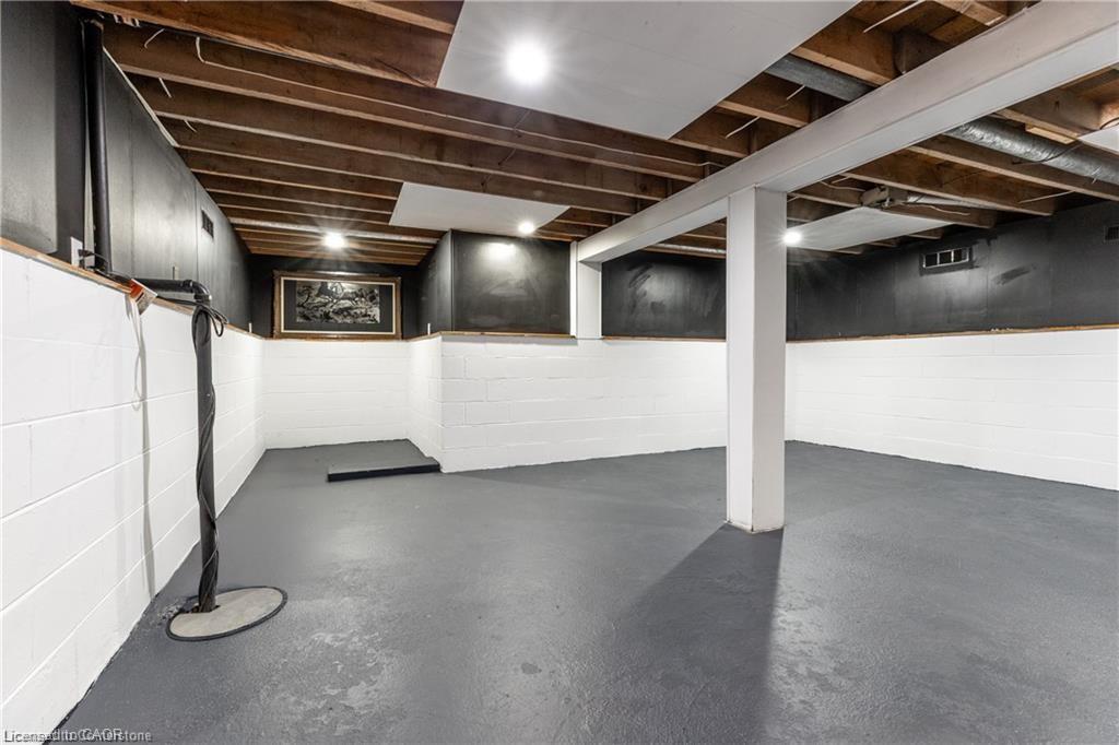 109 Carroll Street, Ingersoll, ON - Indoor