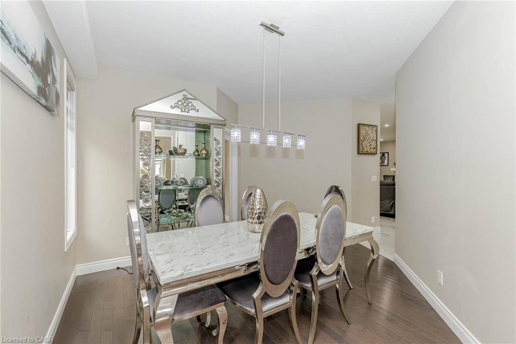 263 Wedgewood Drive, Woodstock, ON - Indoor Photo Showing Dining Room