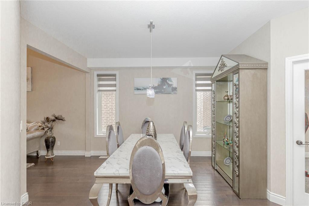 263 Wedgewood Drive, Woodstock, ON - Indoor Photo Showing Dining Room