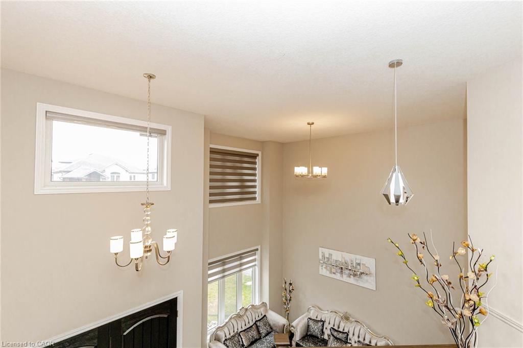 263 Wedgewood Drive, Woodstock, ON - Indoor Photo Showing Other Room