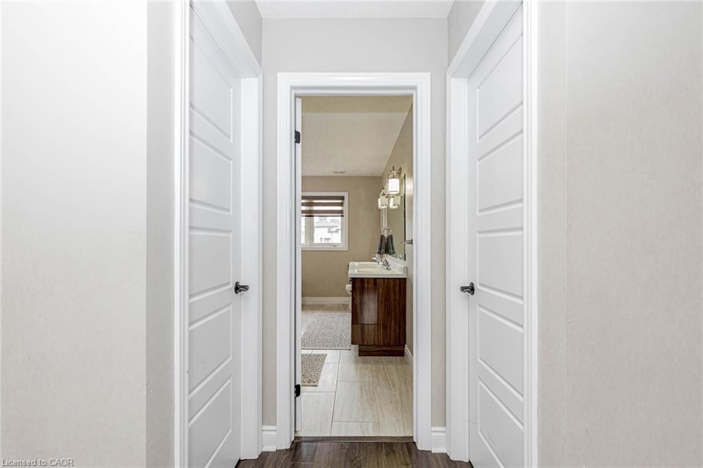 263 Wedgewood Drive, Woodstock, ON - Indoor Photo Showing Other Room