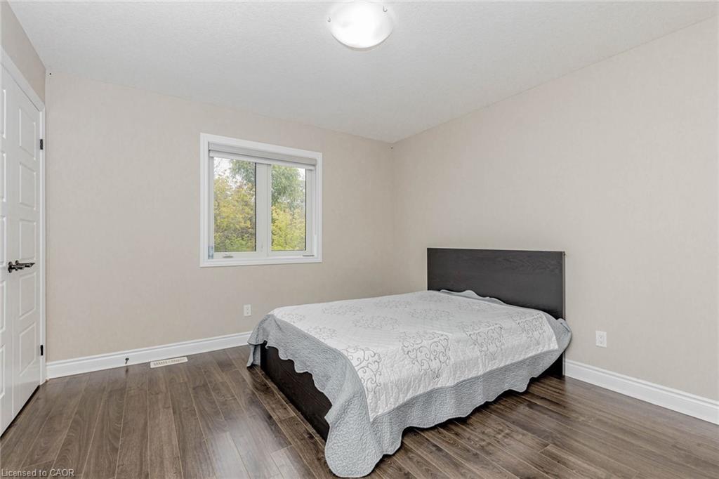 263 Wedgewood Drive, Woodstock, ON - Indoor Photo Showing Bedroom