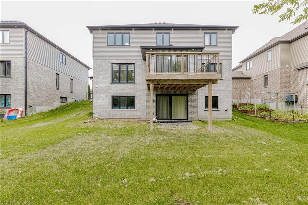 263 Wedgewood Drive, Woodstock, ON - Outdoor With Exterior