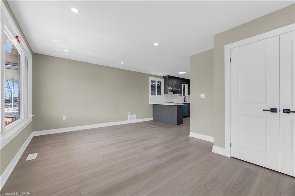 1965 Brampton Street, Hamilton, ON - Indoor Photo Showing Other Room