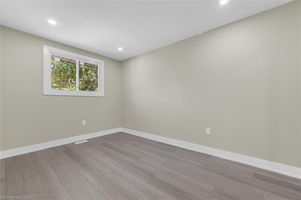 1965 Brampton Street, Hamilton, ON - Indoor Photo Showing Other Room