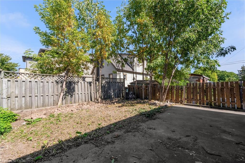 1965 Brampton Street, Hamilton, ON - Outdoor