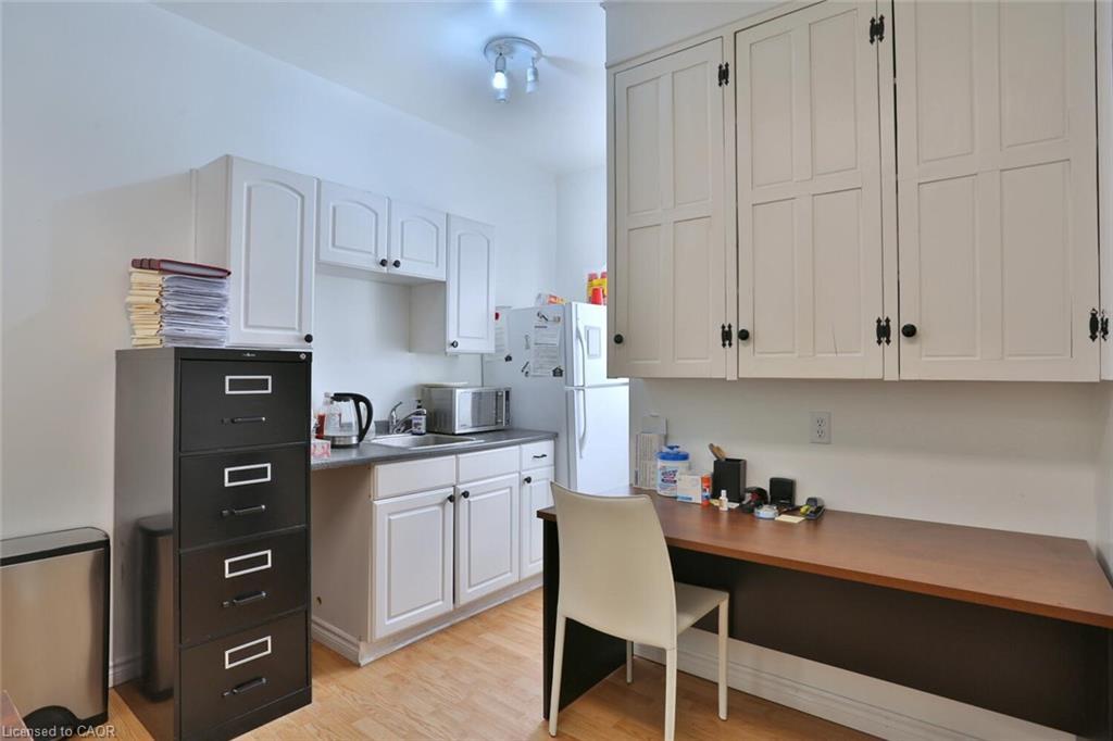 127 Duke Street E, Kitchener, ON - Indoor