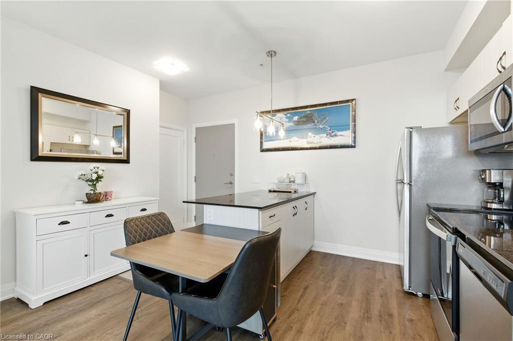 803-16 Concord Place, Grimsby, ON - Indoor