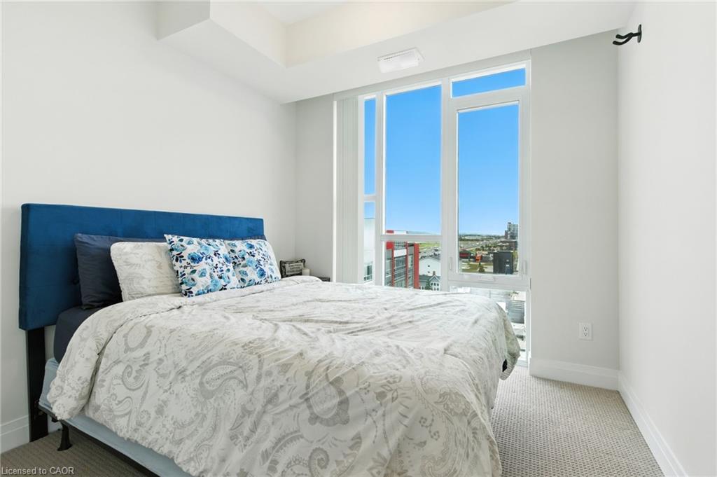 803-16 Concord Place, Grimsby, ON - Indoor Photo Showing Bedroom