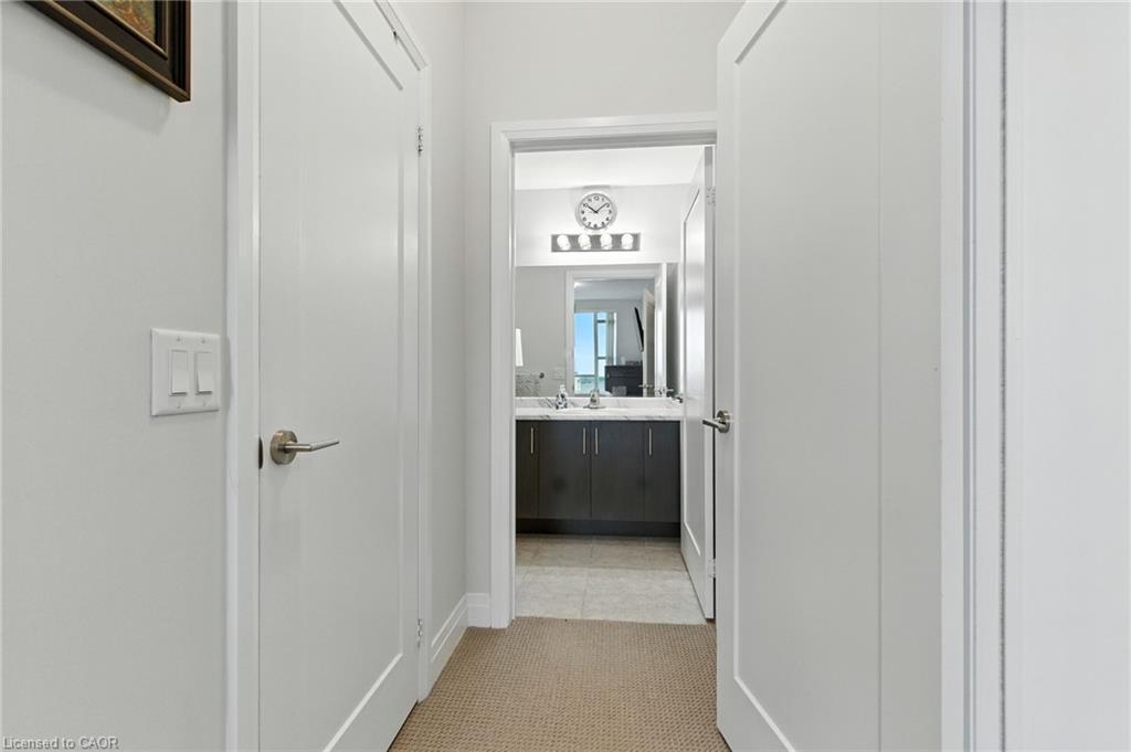 803-16 Concord Place, Grimsby, ON - Indoor Photo Showing Other Room