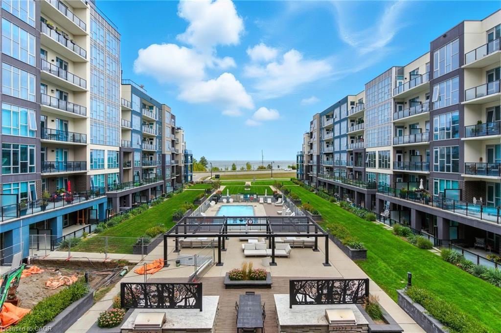 803-16 Concord Place, Grimsby, ON - Outdoor With Balcony