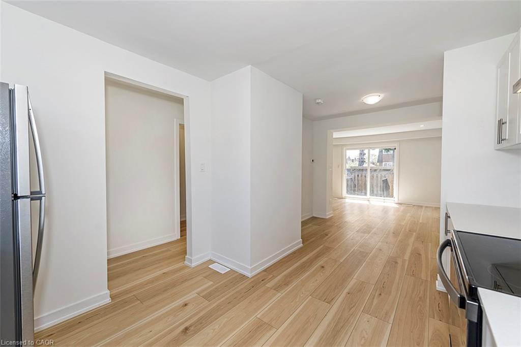 8-20 Anna Capri Drive, Hamilton, ON - Indoor