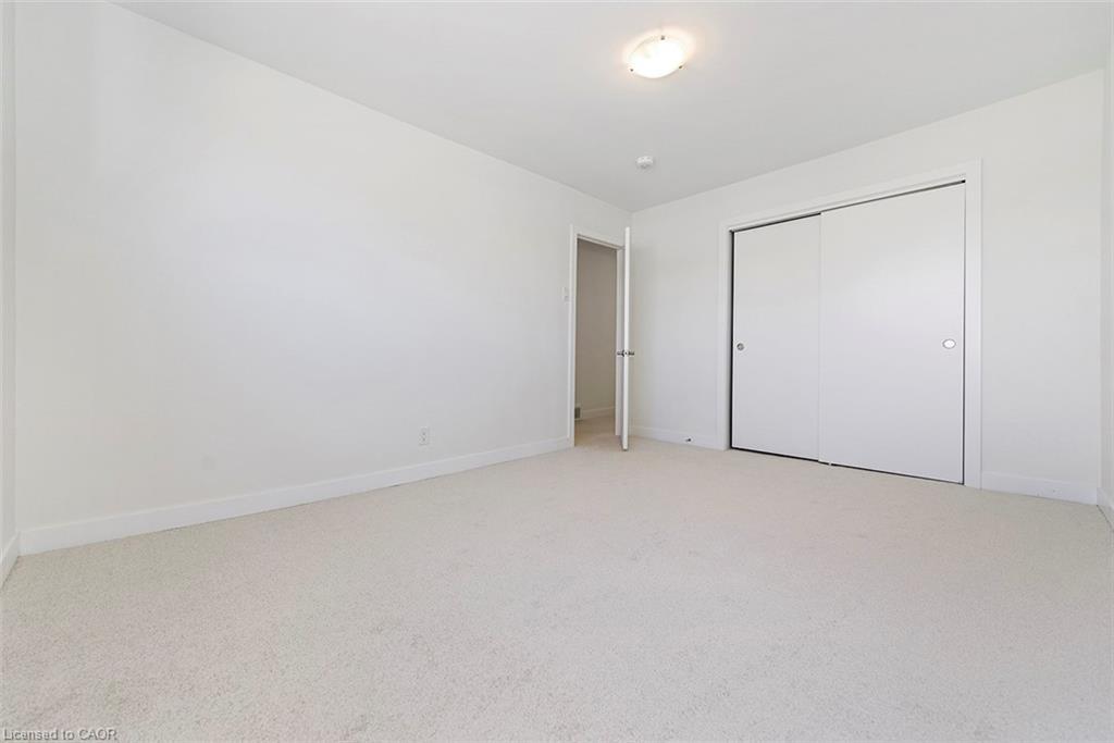 8-20 Anna Capri Drive, Hamilton, ON - Indoor Photo Showing Other Room