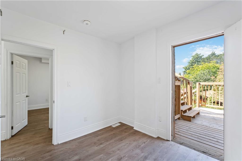 3-110 Myrtle Avenue, Hamilton, ON - Indoor Photo Showing Other Room