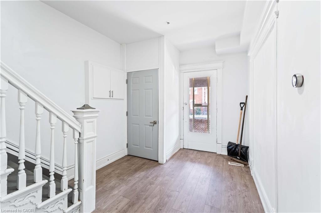 3-110 Myrtle Avenue, Hamilton, ON - Indoor Photo Showing Other Room