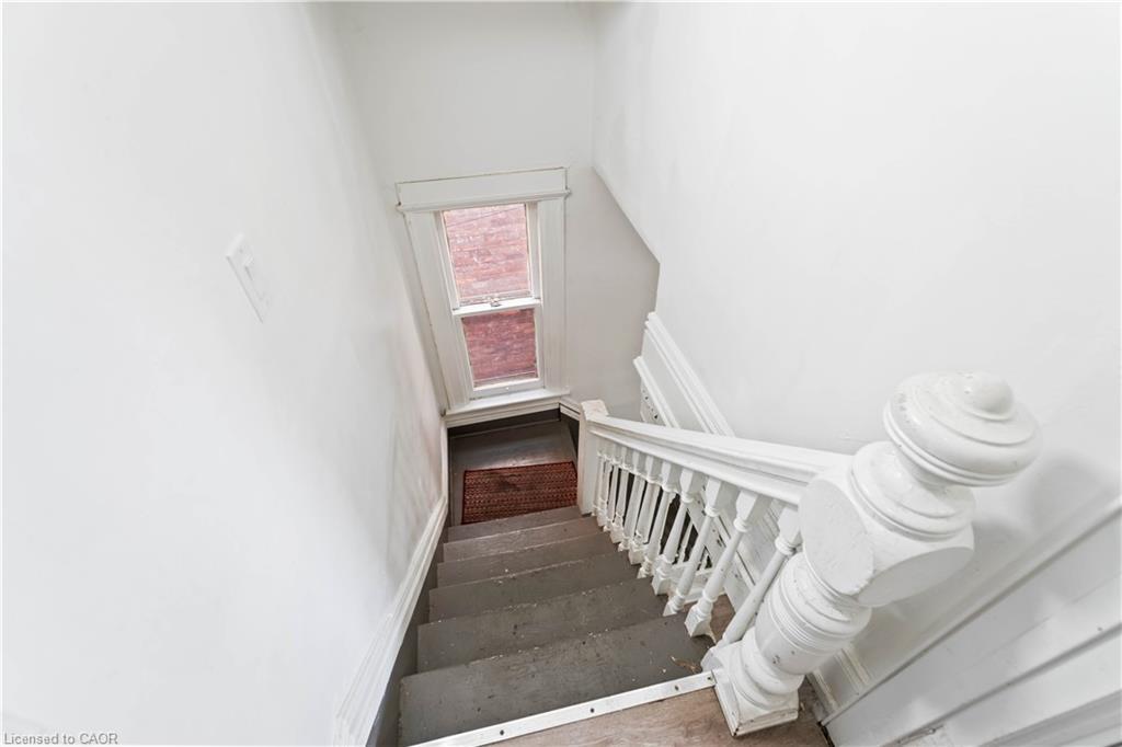 3-110 Myrtle Avenue, Hamilton, ON - Indoor Photo Showing Other Room