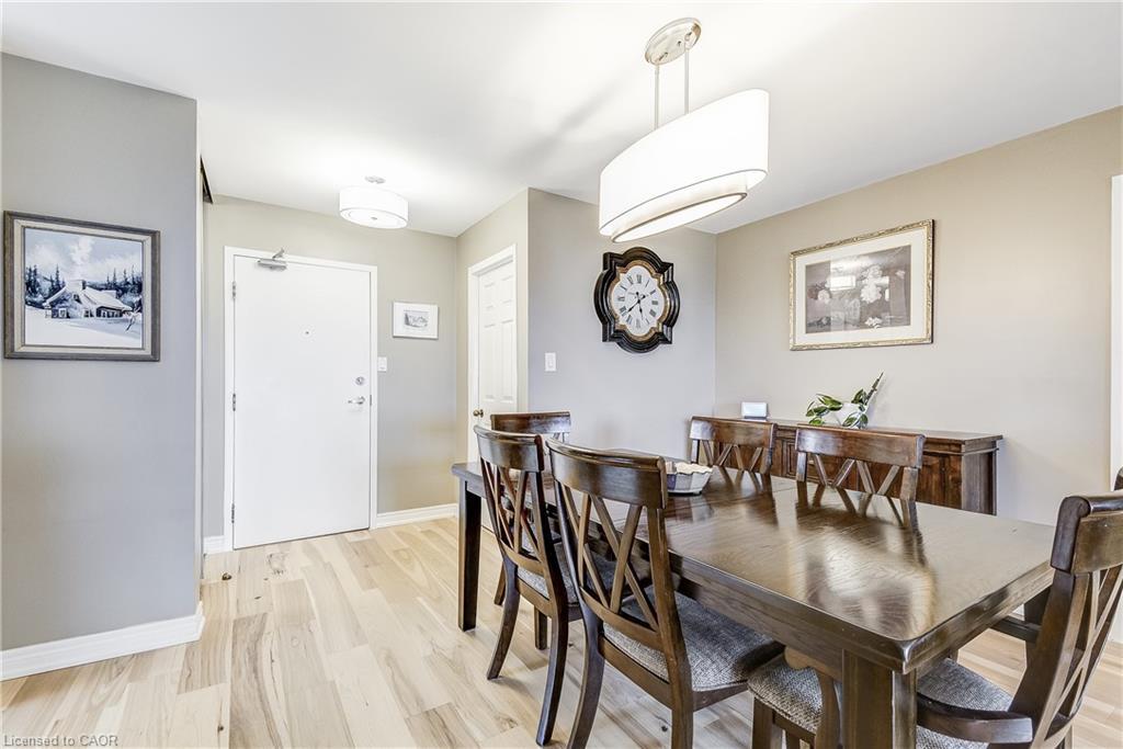 809-1201 North Shore Boulevard E, Burlington, ON - Indoor Photo Showing Dining Room