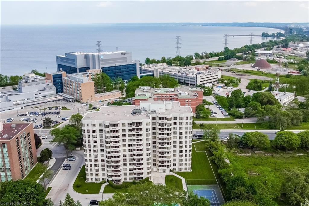 809-1201 North Shore Boulevard E, Burlington, ON - Outdoor With Body Of Water With View