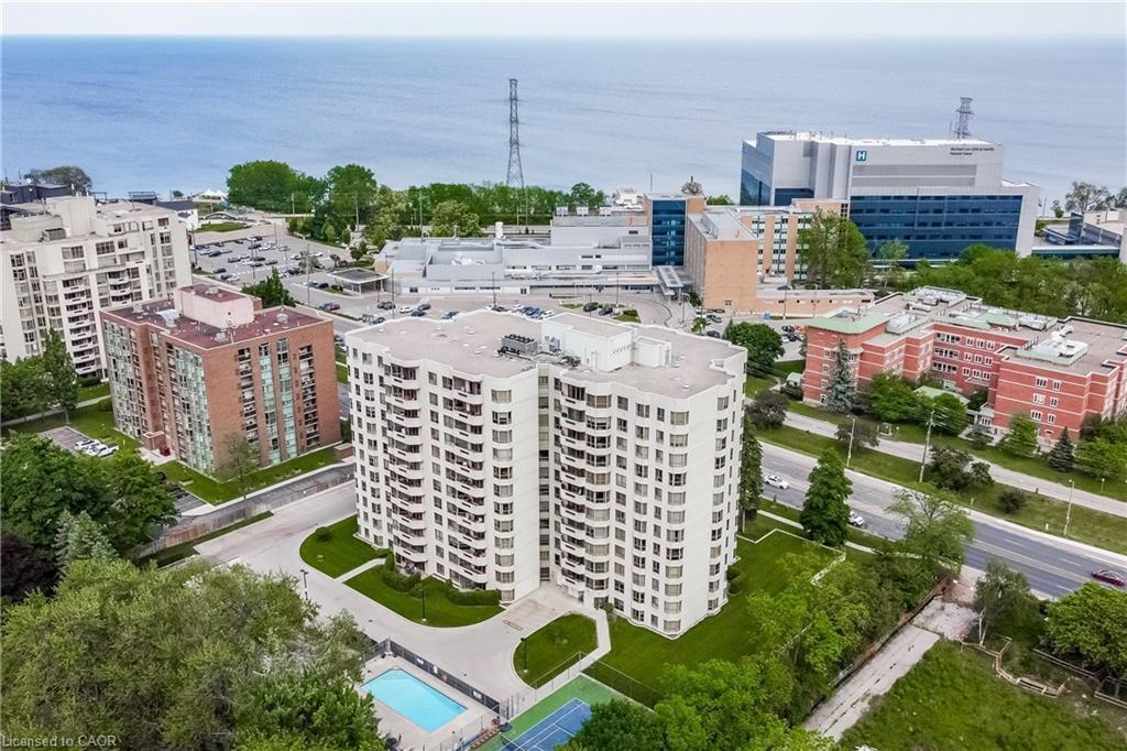 809-1201 North Shore Boulevard E, Burlington, ON - Outdoor With Body Of Water With View