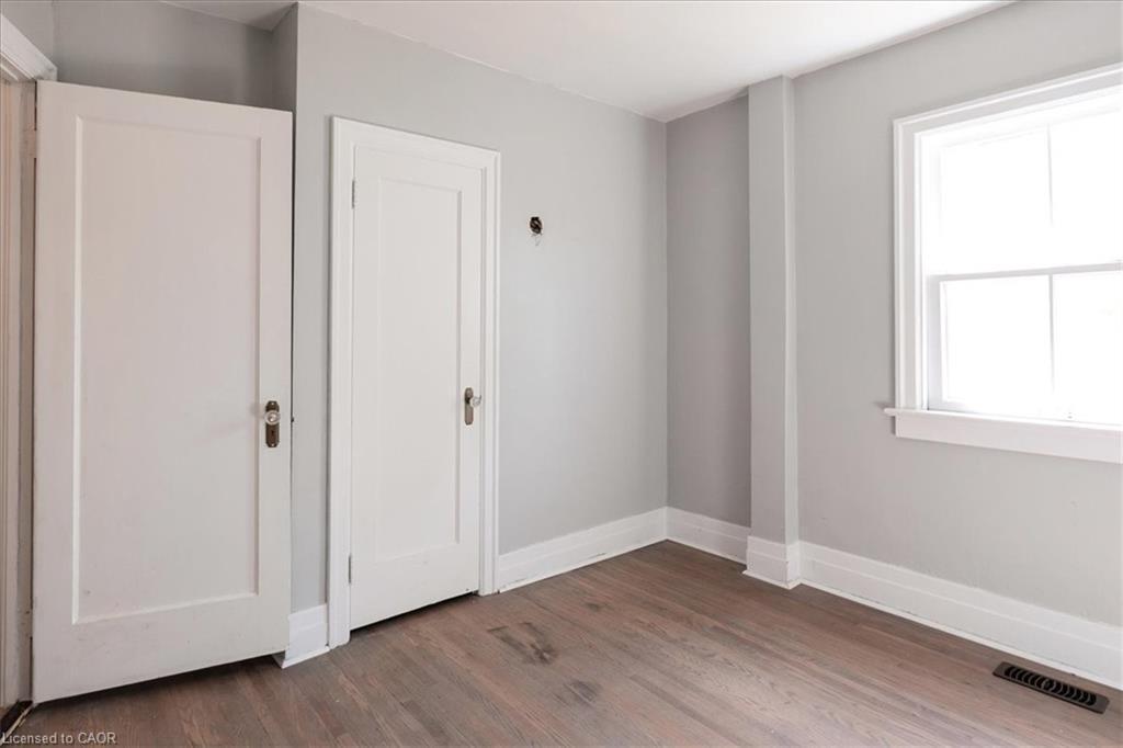 136 Robinson Street, Simcoe, ON - Indoor Photo Showing Other Room