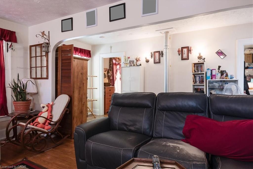 136 Robinson Street, Simcoe, ON - Indoor Photo Showing Other Room