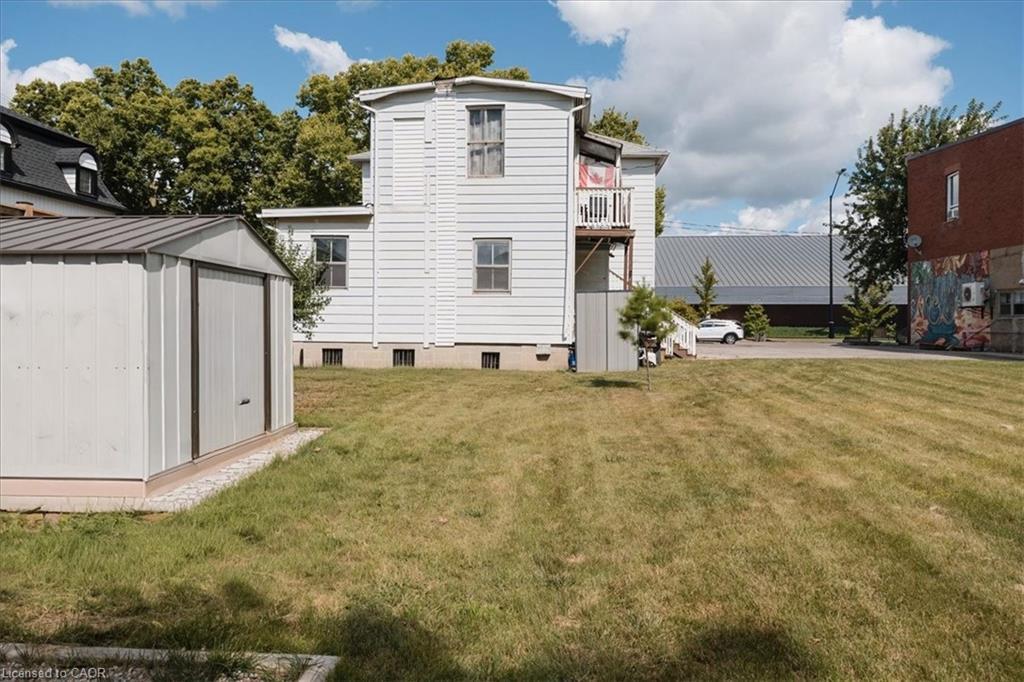 136 Robinson Street, Simcoe, ON - Outdoor With Exterior