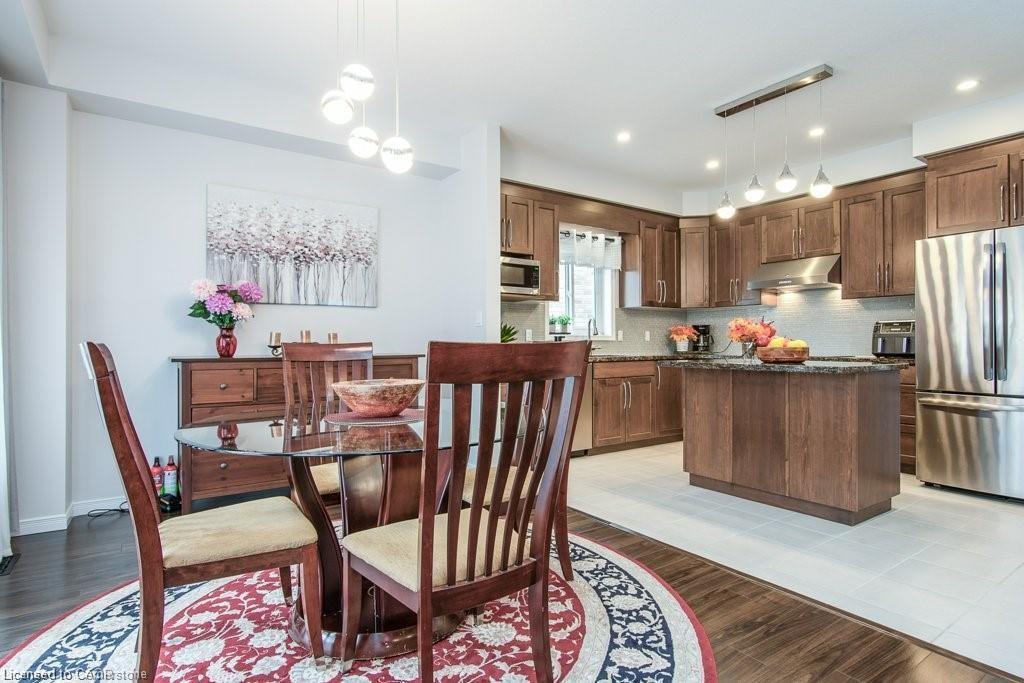 573 Sundew Drive, Waterloo, ON - Indoor