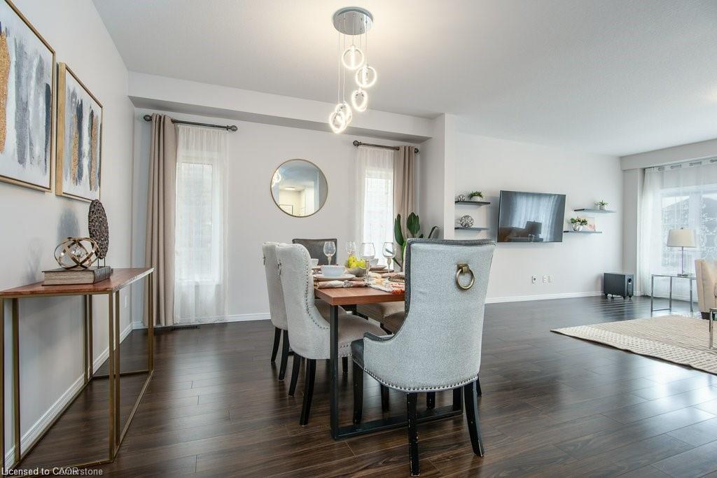 573 Sundew Drive, Waterloo, ON - Indoor Photo Showing Dining Room