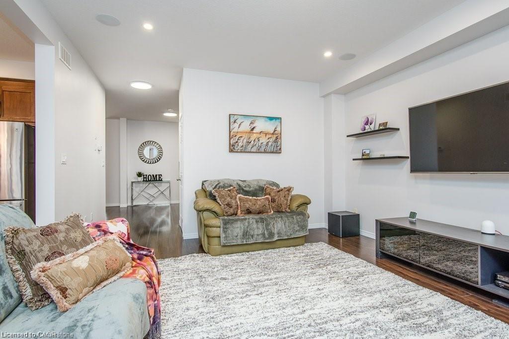 573 Sundew Drive, Waterloo, ON - Indoor