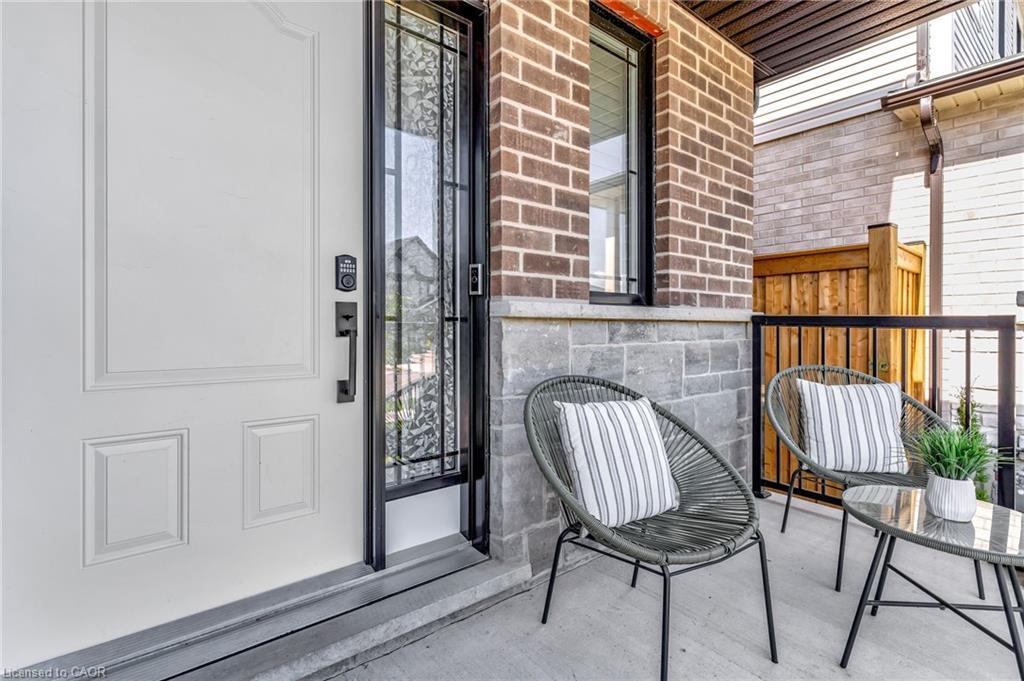 909 Dunnigan Court, Kitchener, ON - Outdoor With Deck Patio Veranda With Exterior