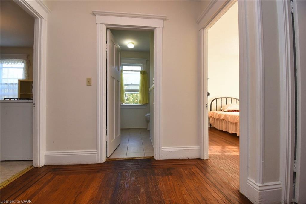 14 Spruceside Avenue, Hamilton, ON - Indoor Photo Showing Other Room