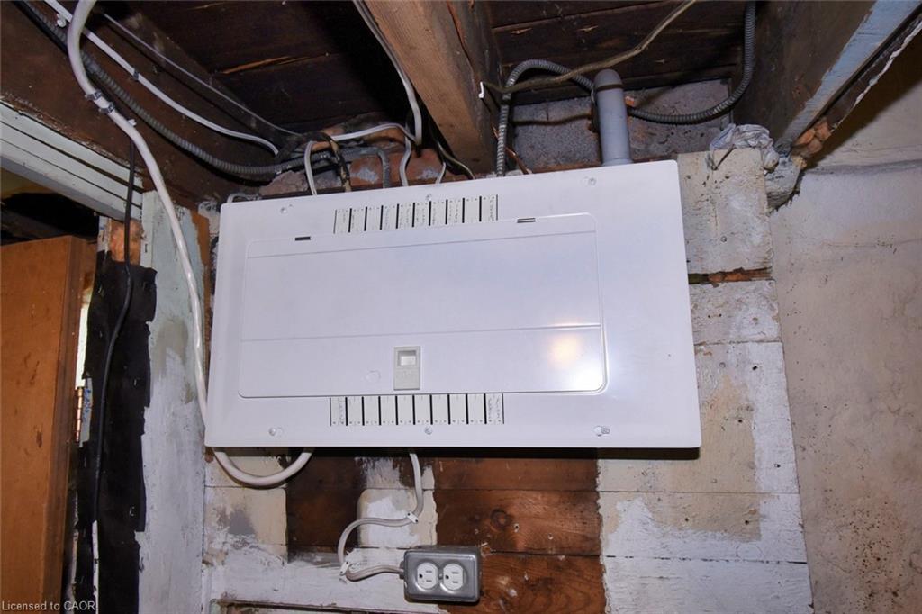 14 Spruceside Avenue, Hamilton, ON - Indoor Photo Showing Basement