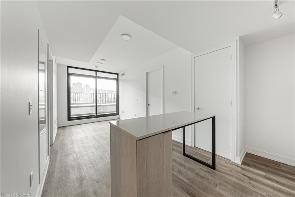 511-1 Jarvis Street, Hamilton, ON - Indoor Photo Showing Other Room