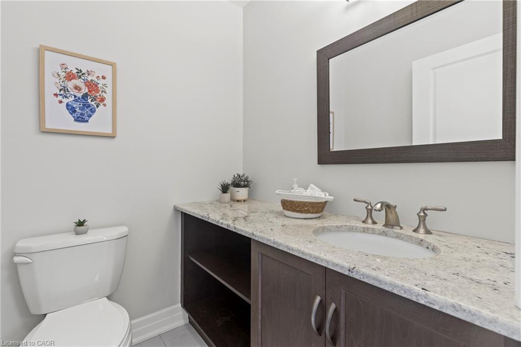 12 Nolan Trail, Hamilton, ON - Indoor Photo Showing Bathroom