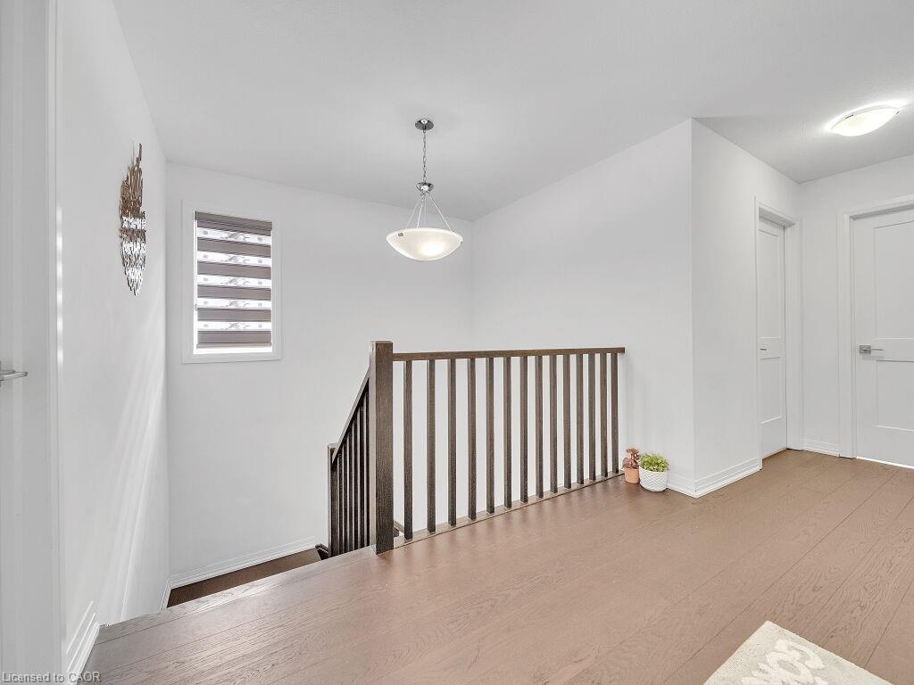 30 Times Square Boulevard, Hamilton, ON - Indoor Photo Showing Other Room