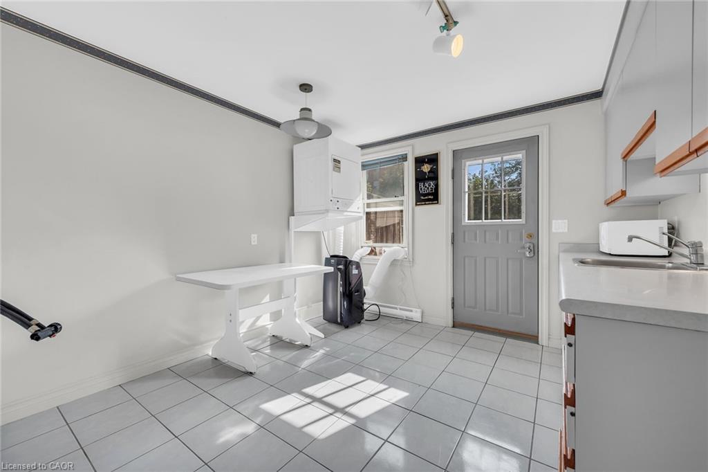 36 Macklin Street N, Hamilton, ON - Indoor Photo Showing Other Room